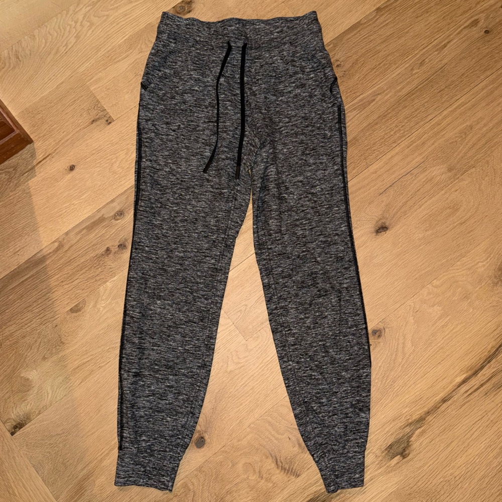 Lululemon joggers